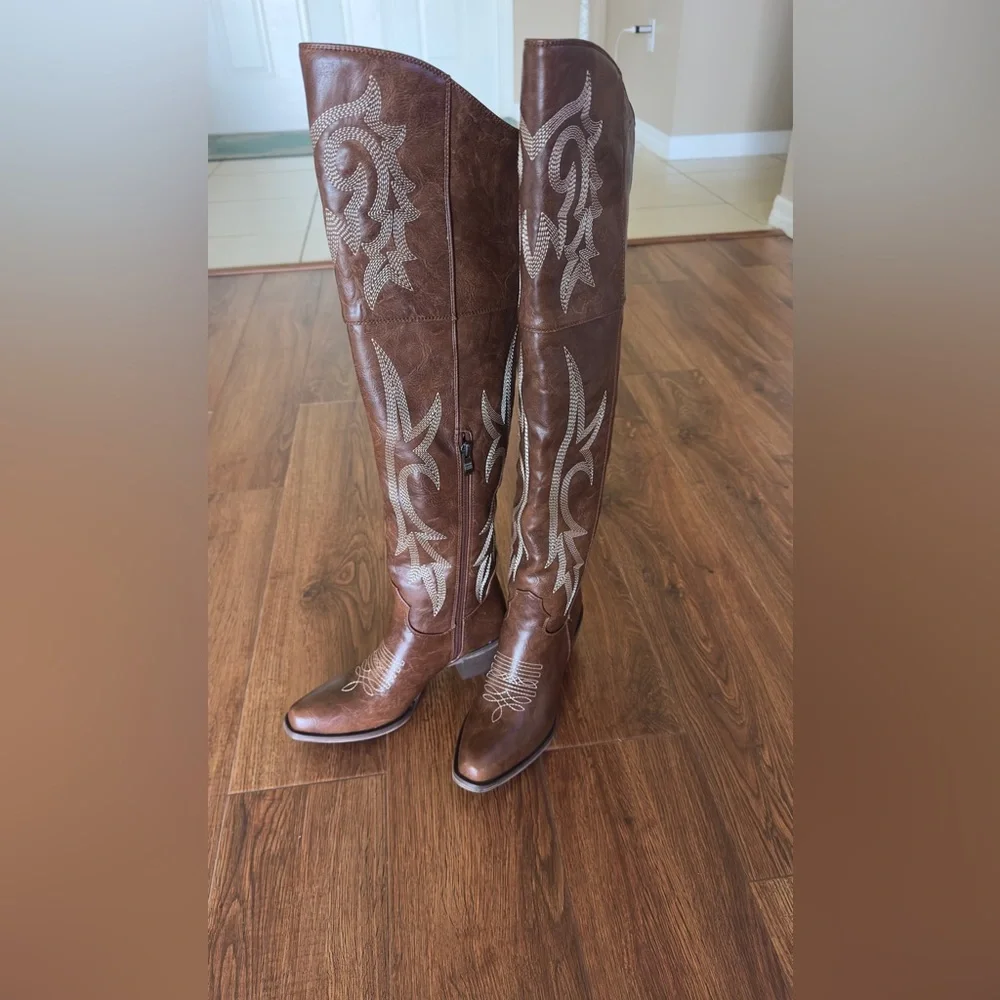 Brown Embroidered Knee-High Western Boots for Women - Picture 6 of 6